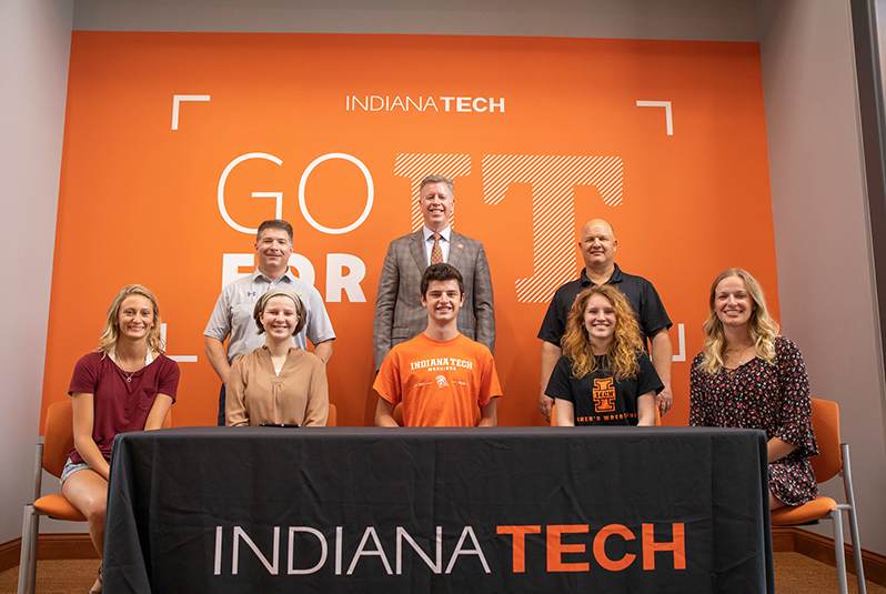 President Gill Scholarship award to Katelyn Sebring, Jessica Hartmus, Jared Carr, Riley Horvath and Julia Bockstahler